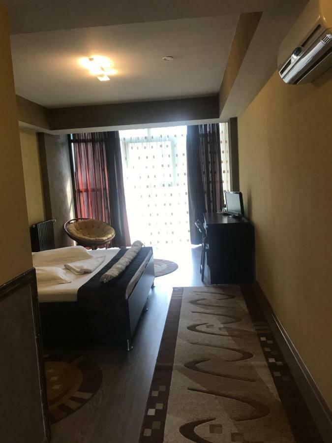 Hotel Bulevard Drobeta Turnu Severin Exterior foto